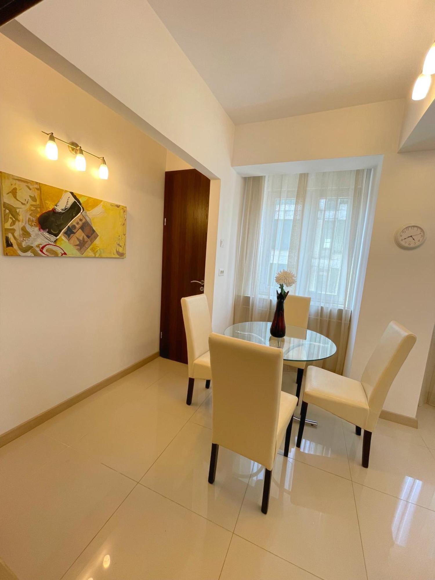 Relax Old Town Apartment Oradea Extérieur photo